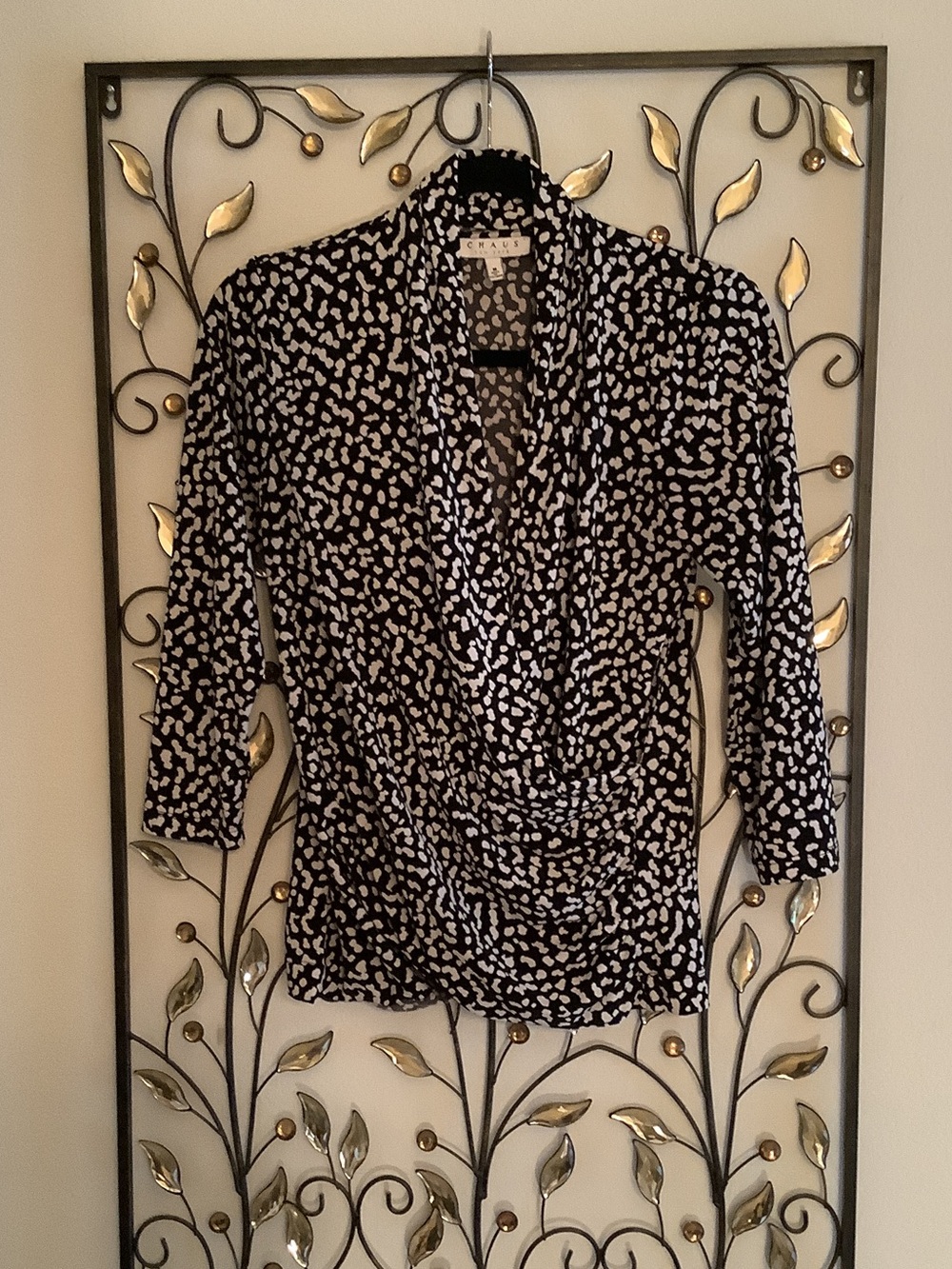 Chaus Black & White Draped V-Neck Blouse